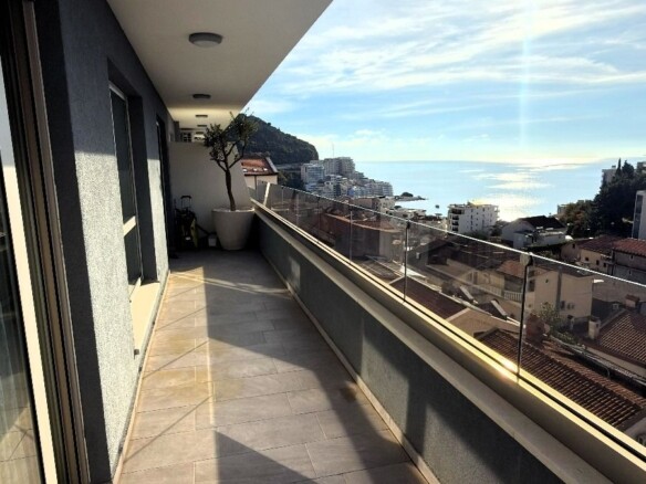 Trosoban stan 184 m² – Bečići, Budva — fotografija 3
