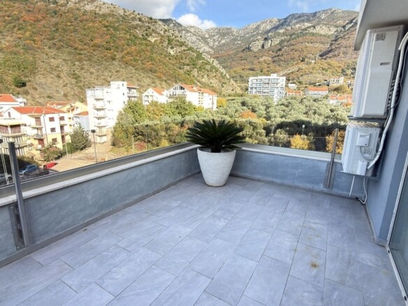 Trosoban stan 184 m² – Bečići, Budva — fotografija 10
