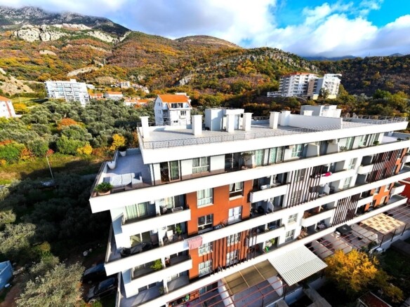 Trosoban stan 184 m² – Bečići, Budva — fotografija 13