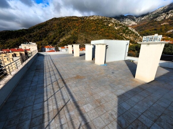Trosoban stan 184 m² – Bečići, Budva — fotografija 16