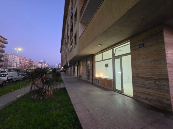 Poslovni prostor 82 m² – Stari aerodrom, Podgorica — fotografija 3