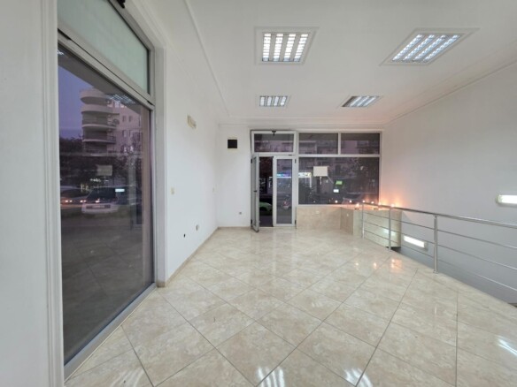 Poslovni prostor 82 m² – Stari aerodrom, Podgorica — fotografija 12