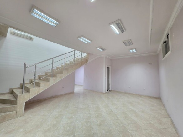 Poslovni prostor 82 m² – Stari aerodrom, Podgorica — fotografija 21