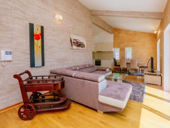 Dvosoban stan 105 m² – Petrovac, Budva — fotografija 9
