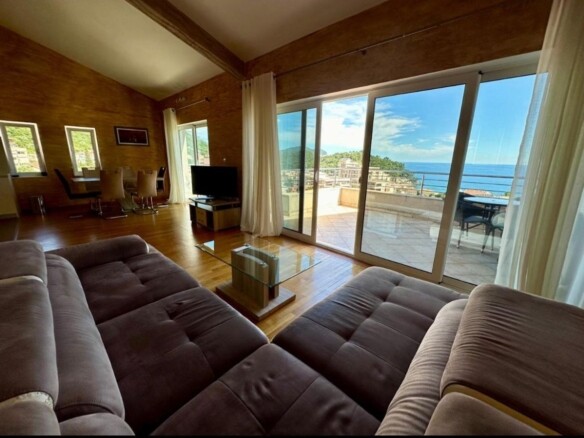 Dvosoban stan 105 m² – Petrovac, Budva — fotografija 17