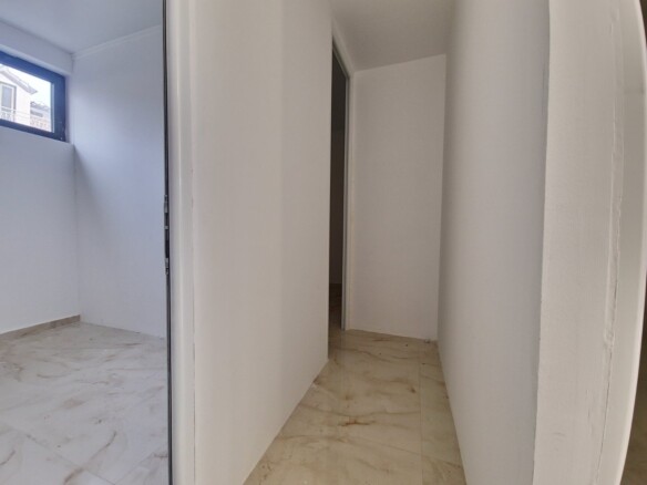 Izdavanje: Poslovni prostor 68 m² – Budva — fotografija 2