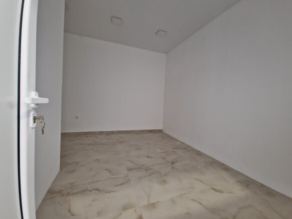 Izdavanje: Poslovni prostor 68 m² – Budva — fotografija 6
