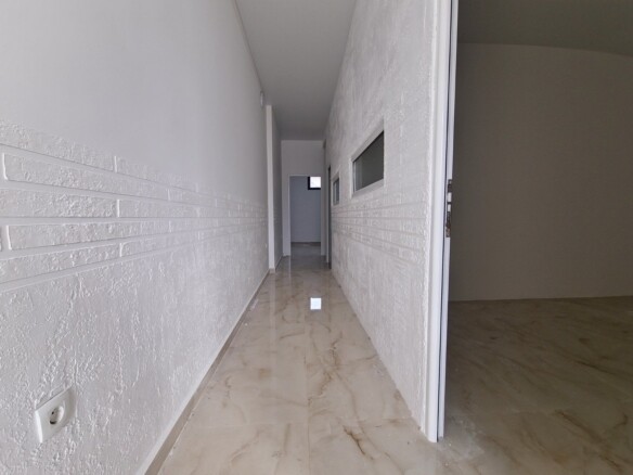 Izdavanje: Poslovni prostor 68 m² – Budva — fotografija 7