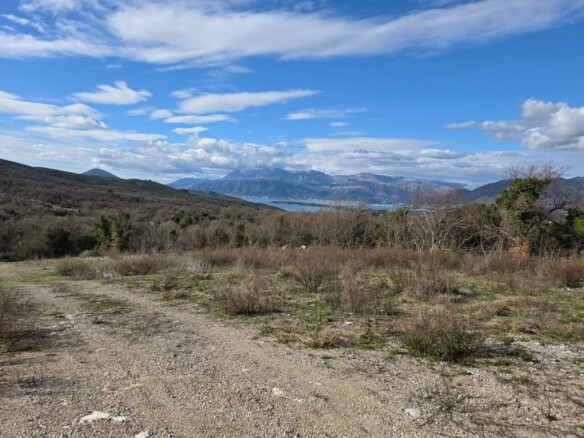 Plac 4.254 m² – Lješevići, Kotor — fotografija 9