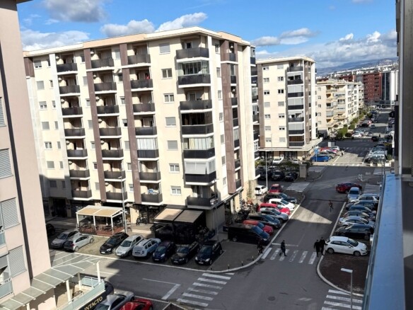 Trosoban stan 72 m² – City kvart, Podgorica — fotografija 6