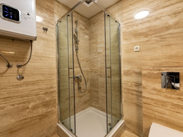 Trosoban stan 160 m² – Pržno, Budva — fotografija 11
