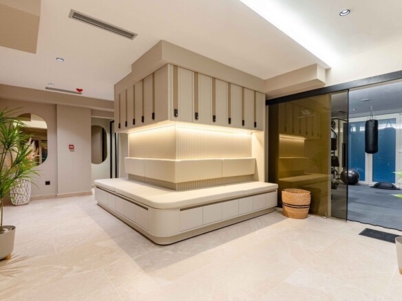 Izdavanje: Poslovni prostor 350 m² – Pržno, Budva — fotografija 13
