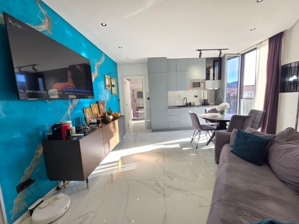 Dvosoban stan 91 m² – Podkošljun, Budva — fotografija 17