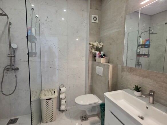 Dvosoban stan 91 m² – Podkošljun, Budva — fotografija 18