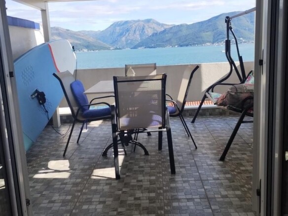 Dvosoban stan sa pogledom na more u Krašićima, Tivat — fotografija 7