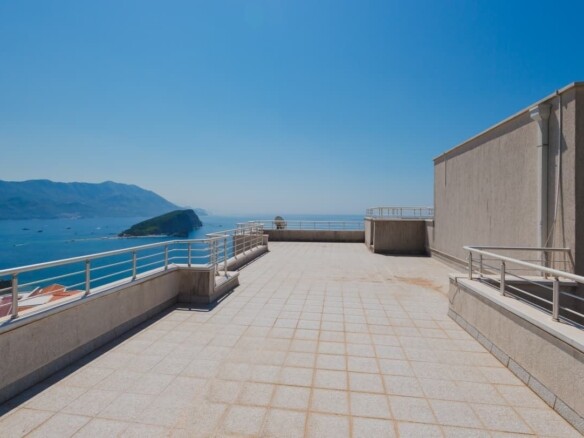 Izdavanje: Poslovni prostor 190 m² – Vidikovac, Budva — fotografija 11