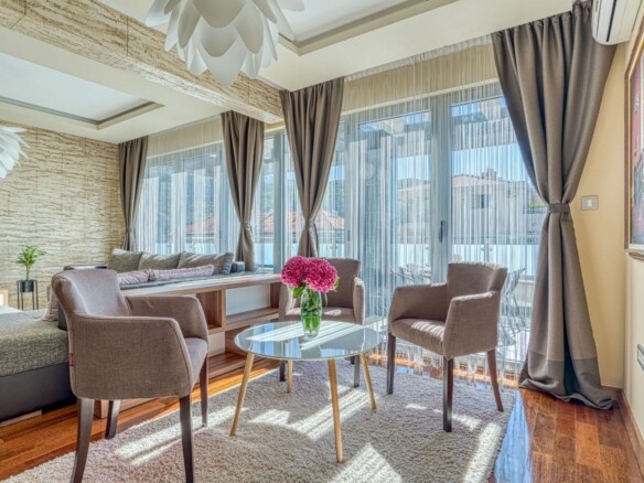 Četvorosoban stan 188 m² – Rozino, Budva — fotografija 4