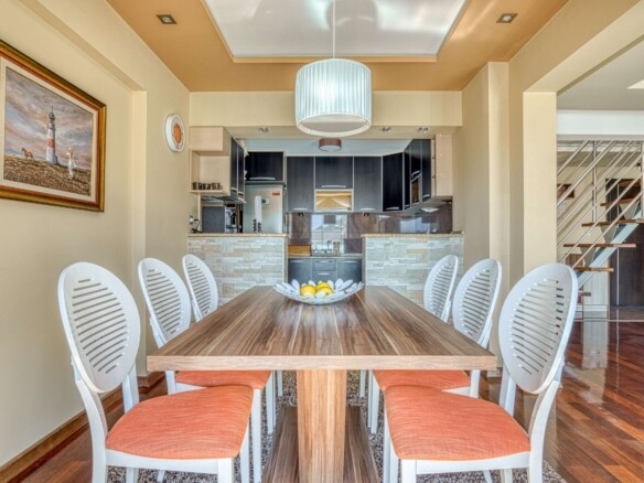 Četvorosoban stan 188 m² – Rozino, Budva — fotografija 7