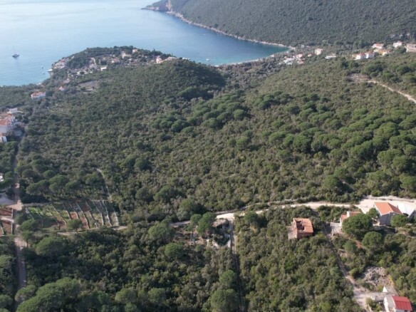 Urbanističko zemljište 849 m² u Miristu, Herceg Novi — fotografija 2