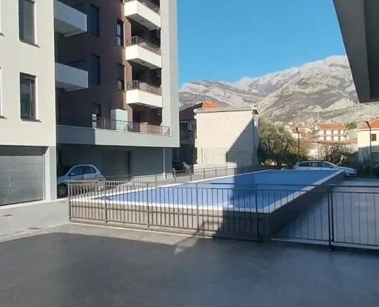 Jednosoban stan u zgradi sa bazenom, Čeluga, Bar — fotografija 2