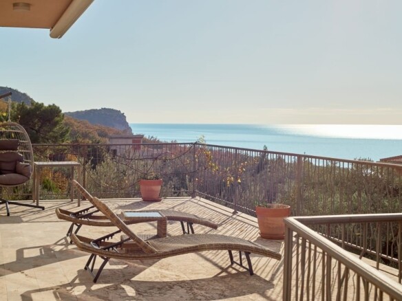 Izdavanje: Trosoban stan 247 m² – Sveti Stefan, Budva — fotografija 2