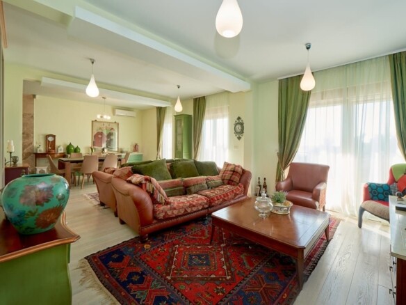 Izdavanje: Trosoban stan 247 m² – Sveti Stefan, Budva — fotografija 6
