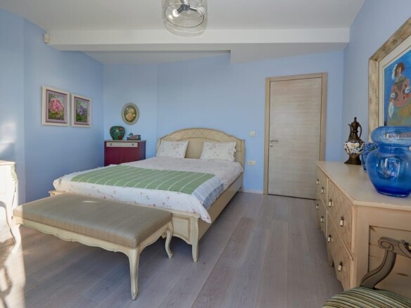 Izdavanje: Trosoban stan 247 m² – Sveti Stefan, Budva — fotografija 11