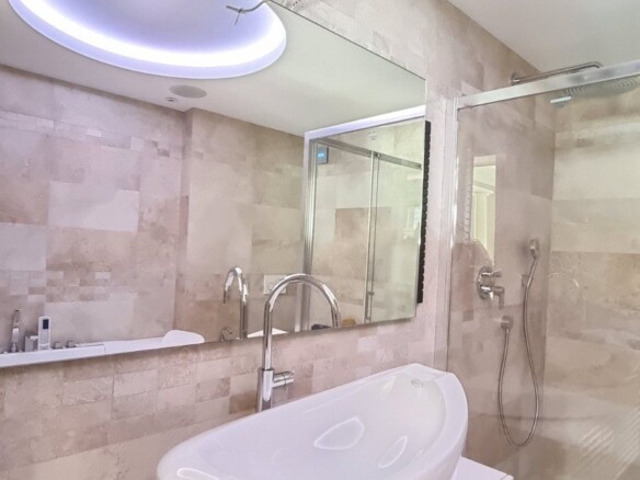 Dvosoban stan 115 m² – Budva — fotografija 12