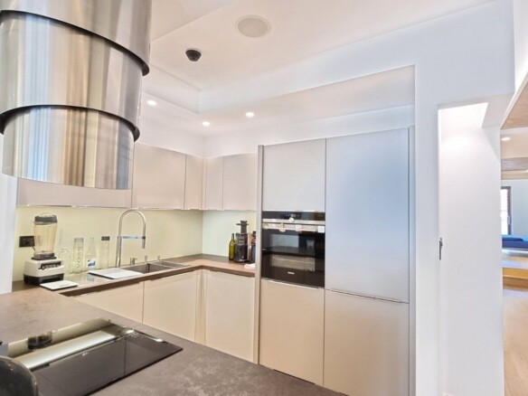 Dvosoban stan 107 m² – Budva — fotografija 19