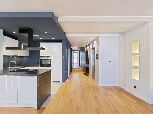 Dvosoban stan 108 m² – Budva — fotografija 20