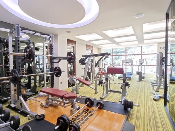 Trosoban stan 313 m² – Budva — fotografija 12