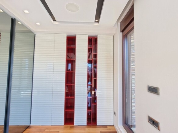 Trosoban stan 313 m² – Budva — fotografija 16