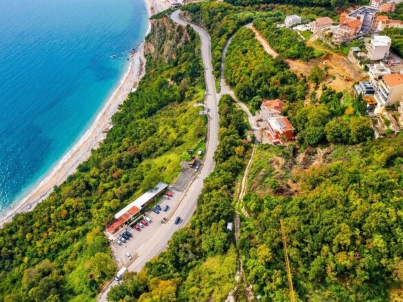 Plac sa pogledom na more u Prijevoru, Budva — fotografija 6