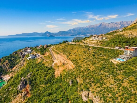 Plac 3.350 m² – Reževići, Budva — fotografija 3