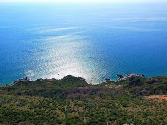 Plac 3.350 m² – Reževići, Budva — fotografija 9