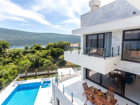 Kuća 360 m² – Đenovići, Herceg Novi — fotografija 18