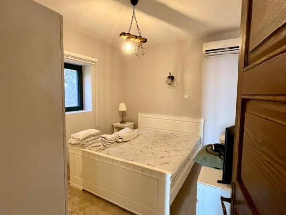 Izdavanje: Kuća 200 m² – Reževići, Budva — fotografija 9