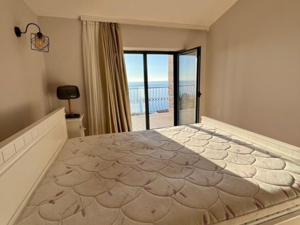 Izdavanje: Kuća 200 m² – Reževići, Budva — fotografija 10