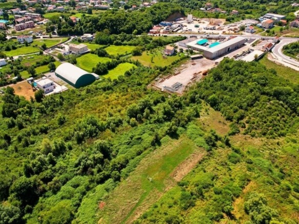 Plac 1.940 m² – Lastva Grbaljska, Budva — fotografija 2