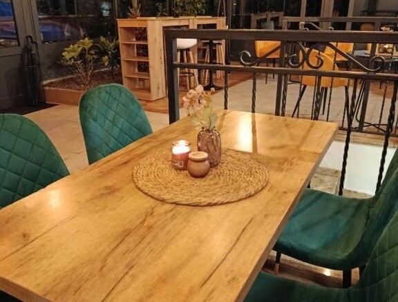Hotel sa restoranom i pogledom na more, Dobrota, Kotor — fotografija 20