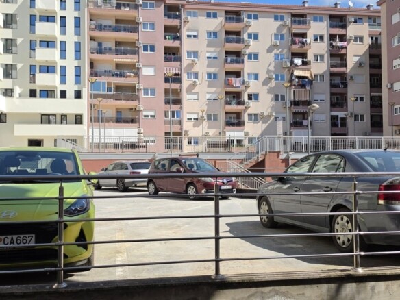 Poslovni prostor u Rozinu, Budva — fotografija 5