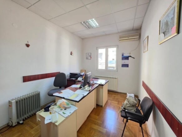 Poslovni prostor u Rozinu, Budva — fotografija 12