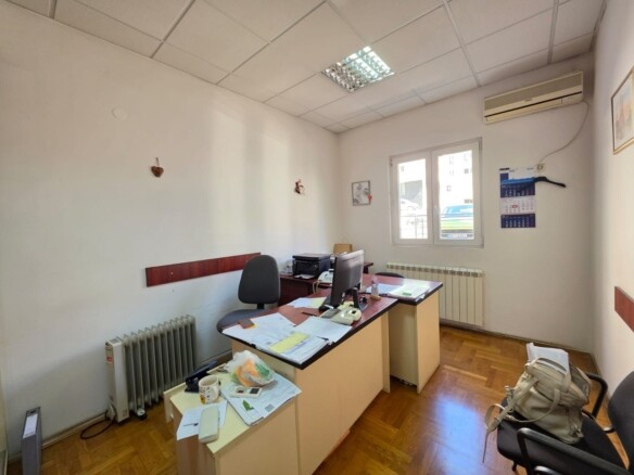 Poslovni prostor u Rozinu, Budva — fotografija 15