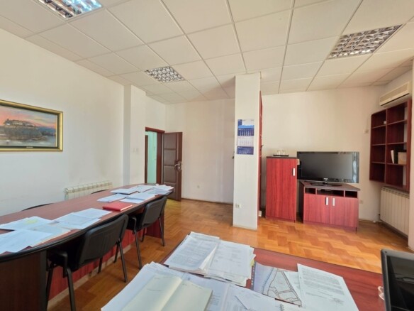 Poslovni prostor u Rozinu, Budva — fotografija 20