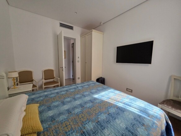 Dvosoban stan 141 m² – Budva — fotografija 18