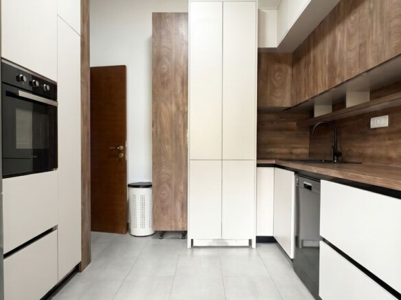 Trosoban stan 126 m² – Malo Brdo, Podgorica — fotografija 8
