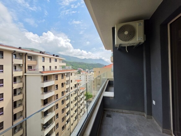 Jednosoban stan u Bečićima, Budva — fotografija 3