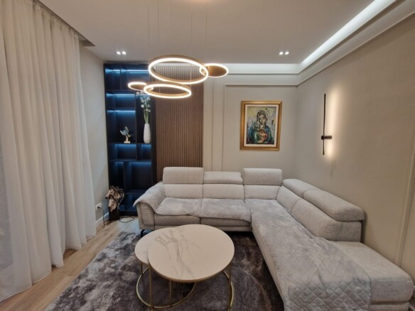 Dvosoban stan 72 m² za izdavanje, Tivat — fotografija 15