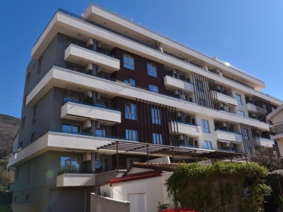 Trosoban stan 94 m² – Bečići, Budva — fotografija 21