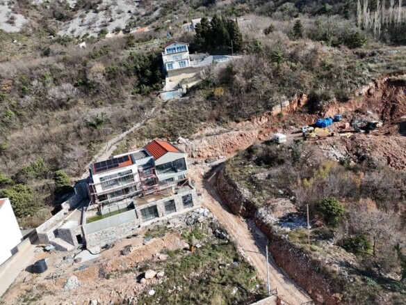 Urbanizovan plac sa pogledom na more, Blizikuće, Budva — fotografija 14
